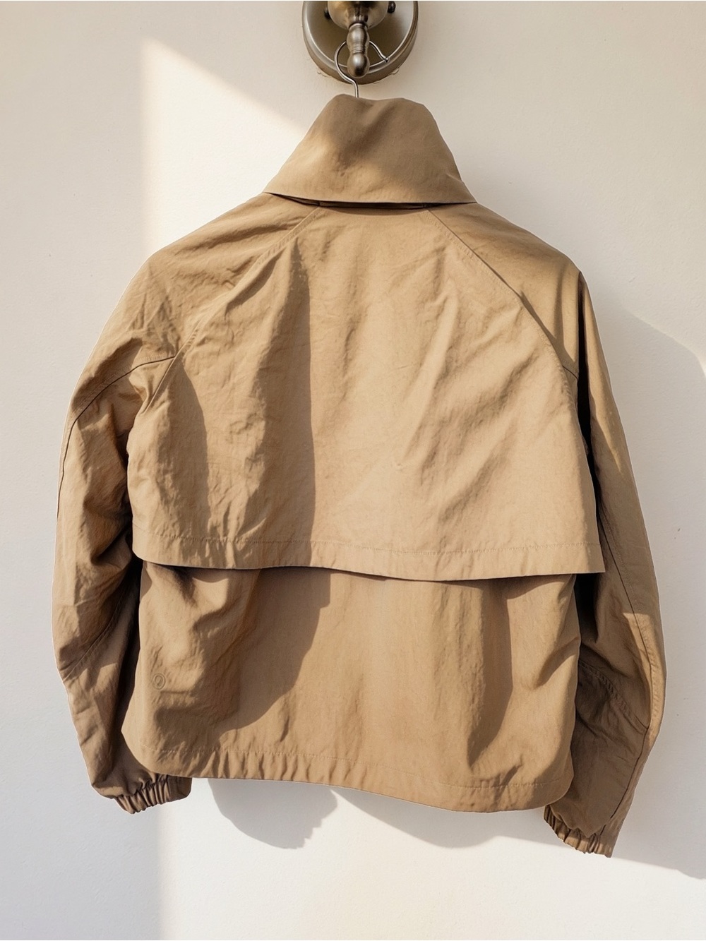 NWOT Lululemon Always Effortless Classic Fit Jacket Sheer Oak Size 4 - Picture 4 of 5